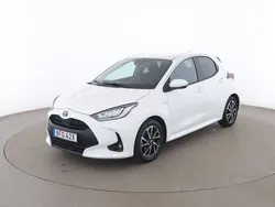 Vit Begagnad 2021 Toyota Yaris Hybrid Active | 215 000 kr (Bra pris)