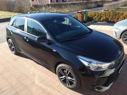 Svart Begagnad 2018 Kia Rio GT-Line Halvkombi | 159 000 kr (Marknadspris)
