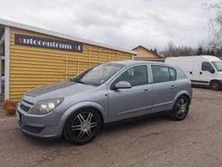 Grå Begagnad 2004 Opel Astra Halvkombi | 22 499 kr (Marknadspris)