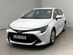 Vit Begagnad 2022 Toyota Corolla Active | 250 000 kr