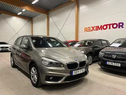 Ljusbrun (brun) Begagnad 2017 BMW 220 Active Tourer Advantage Minibuss | 144 900 kr
