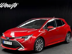 Röd Begagnad 2019 Toyota Corolla Hybrid Executive Halvkombi | 219 800 kr (Bra pris)