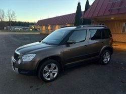 Mörkbrun (brun) Begagnad 2011 Skoda Yeti Experience SUV | 48 900 kr (Bra pris)