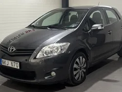Mörkgrå Begagnad 2009 Toyota Auris Plus Halvkombi | 79 900 kr (Marknadspris)