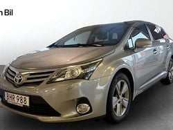 Ljusgrå Begagnad 2014 Toyota Avensis Multidrive S Kombi | 159 900 kr (Dyr)