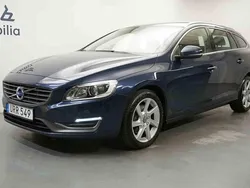 Blå Begagnad 2015 Volvo V60 Kombi | 169 900 kr