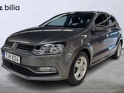 Mörkgrå Begagnad 2016 VW Polo Halvkombi | 139 900 kr (Marknadspris)