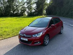 Röd Begagnad 2015 Citroën C4 Halvkombi | 66 000 kr (Bra pris)