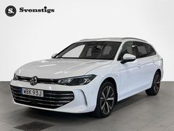 Vit Begagnad 2024 VW Passat Business Kombi | 439 000 kr