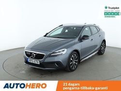 Grå Begagnad 2019 Volvo V40 CC Kombi | 213 000 kr (Marknadspris)