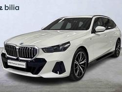 Vit Begagnad 2025 BMW 520 Kombi | 599 900 kr