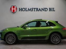 Grön Begagnad 2020 Porsche Macan SUV | 519 900 kr (Marknadspris)