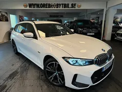 Vit Begagnad 2022 BMW 330e M Sport Kombi | 474 900 kr
