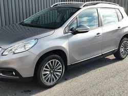 Grå Begagnad 2016 Peugeot 2008 SUV | 102 000 kr (Marknadspris)
