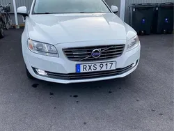 Vit Begagnad 2015 Volvo V70 Momentum Kombi | 165 000 kr (Lite dyr)