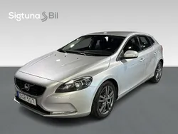 Silver Begagnad 2014 Volvo V40 Kinetic Kombi | 94 800 kr (Marknadspris)