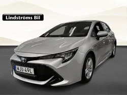 Silver Begagnad 2019 Toyota Corolla Hybrid Active Halvkombi | 196 000 kr (Marknadspris)