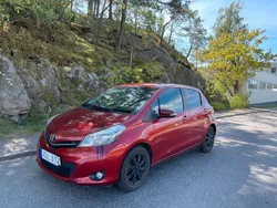 Röd Begagnad 2012 Toyota Yaris Multidrive S Halvkombi | 84 900 kr (Marknadspris)