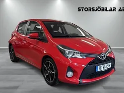 Röd Begagnad 2014 Toyota Yaris Active Halvkombi | 106 000 kr (Marknadspris)
