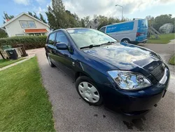 Blå Begagnad 2004 Toyota Corolla Halvkombi | 27 000 kr (Marknadspris)