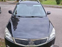 Svart Begagnad 2010 Kia Ceed Sportswagon 4 Kombi | 69 000 kr (Marknadspris)