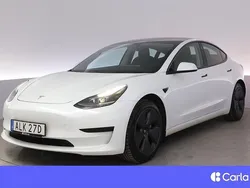 Vit Begagnad 2023 Tesla Model 3 Standard Range Plus Sedan | 314 900 kr (Marknadspris)