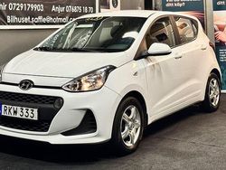Vit Begagnad 2018 Hyundai i10 Comfort Halvkombi | 74 900 kr (Marknadspris)