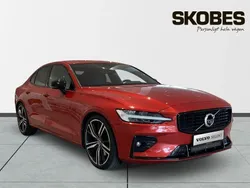 Röd Begagnad 2020 Volvo S60 R-Design Sedan | 359 900 kr (Marknadspris)