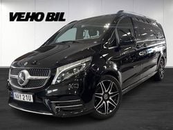 Svart Begagnad 2022 Mercedes V300 Avantgarde Minibuss | 639 900 kr (Marknadspris)