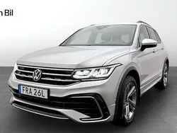 Silver Begagnad 2023 VW Tiguan R-line SUV | 389 900 kr (Lite dyr)