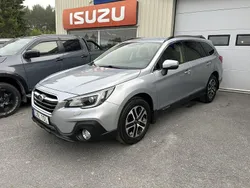 Silver (ice silver metallic) Begagnad 2020 Subaru Outback Active SUV | 245 000 kr (Marknadspris)