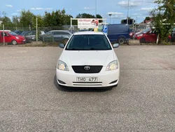 Vit Begagnad 2002 Toyota Corolla Halvkombi | 24 900 kr (Marknadspris)