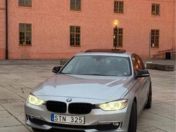 Grå Begagnad 2013 BMW 320 Comfort Edition Sedan | 130 000 kr (Superpris)