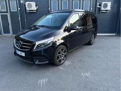 Svart Begagnad 2019 Mercedes V250 AMG Minibuss | 789 000 kr