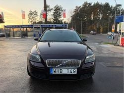 Röd Begagnad 2005 Volvo V50 Kombi | 44 500 kr (Marknadspris)