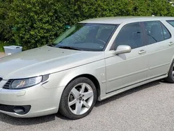Gul Begagnad 2006 Saab 9-5 Linear Kombi | 25 000 kr (Marknadspris)