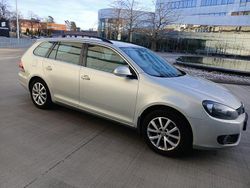 Silver metallic Begagnad 2011 VW Golf VI S Kombi | 21 000 kr
