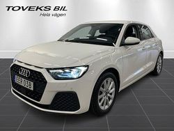 Vit (cortinavit) Begagnad 2024 Audi A1 Sportback Proline Halvkombi | 224 900 kr (Marknadspris)