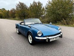 Mörkblå Begagnad 1966 Triumph Spitfire Cab | 179 500 kr