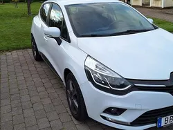 Vit Begagnad 2018 Renault Clio IV Zen Halvkombi | 98 000 kr (Marknadspris)