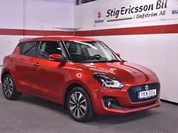 Röd Begagnad 2017 Suzuki Swift Halvkombi | 103 500 kr