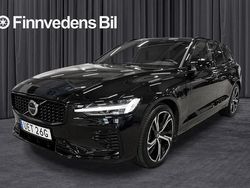 Svart Begagnad 2024 Volvo V60 Plus Kombi | 473 800 kr (Marknadspris)