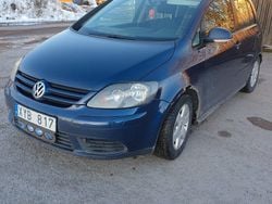 Mörkblå Begagnad 2006 VW Golf Plus Minibuss | 29 900 kr