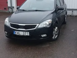Svart Begagnad 2010 Kia Ceed Sportswagon 4 Kombi | 28 000 kr (Dyr)
