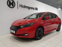 Red solid Begagnad 2022 Nissan Leaf N-Connecta Halvkombi | 179 900 kr (Marknadspris)