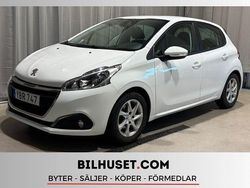 Vit Begagnad 2015 Peugeot 208 Halvkombi | 99 000 kr (Marknadspris)