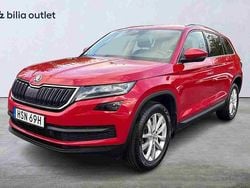 Röd Begagnad 2021 Skoda Kodiaq SUV | 269 900 kr (Marknadspris)