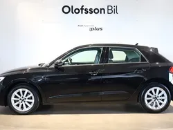 Svart Begagnad 2022 Audi A1 Sportback Proline Halvkombi | 229 900 kr (Marknadspris)