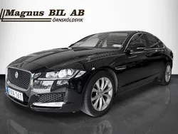 Svart Begagnad 2017 Jaguar XF Sedan | 249 900 kr (Superpris)