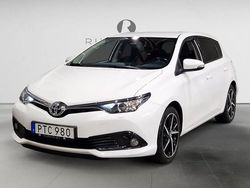 Vit Begagnad 2017 Toyota Auris Comfort Halvkombi | 129 900 kr (Marknadspris)